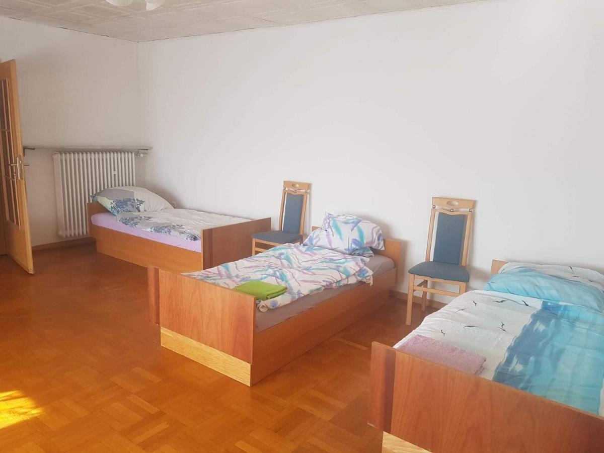 Pension Ehringshausen *